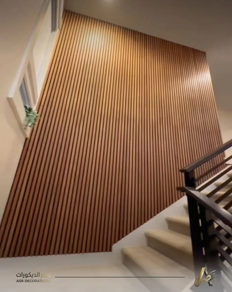 بديل الخشب مع اضاءة الشرقية